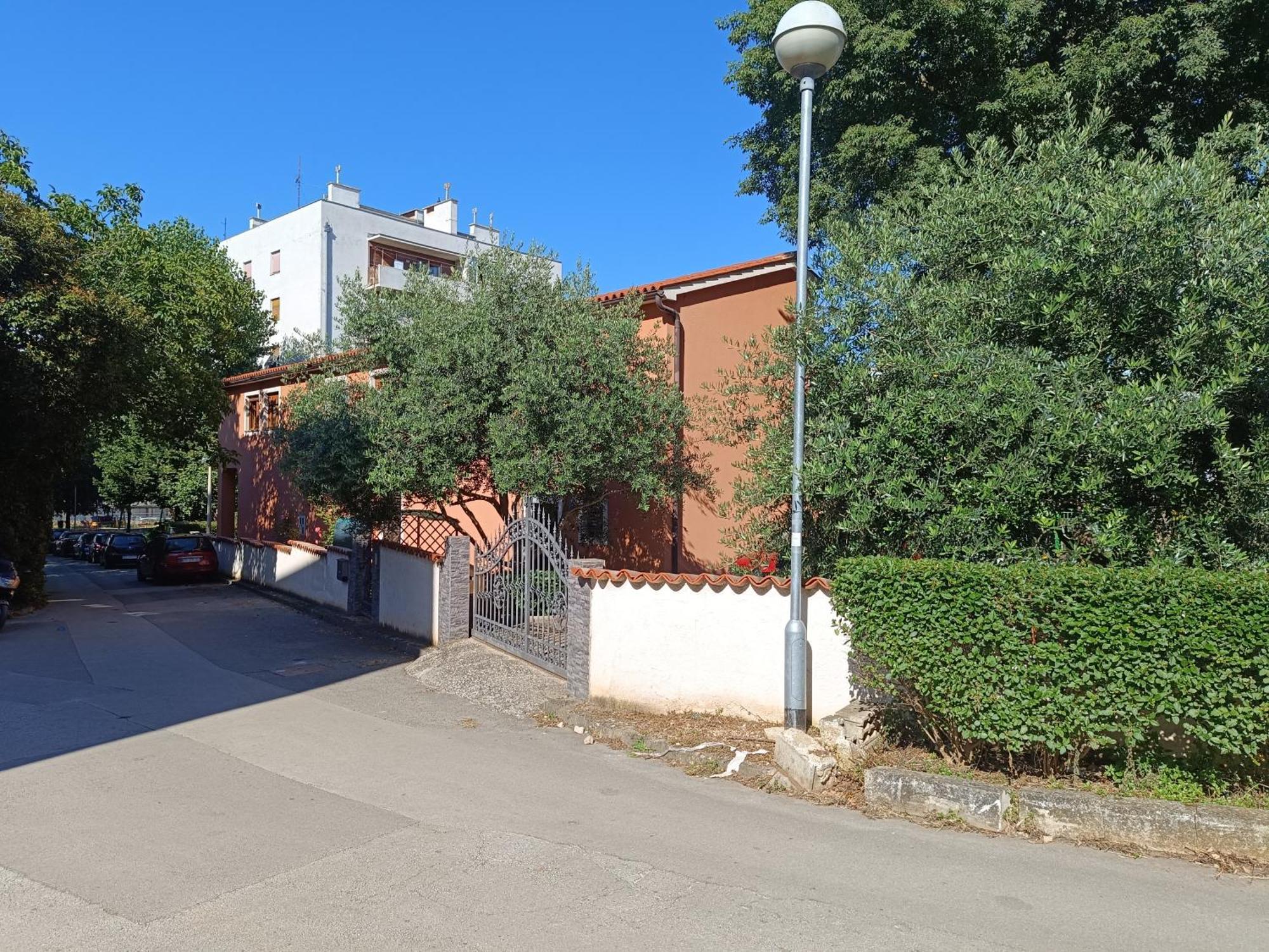 Villa Helena Pula Exterior photo